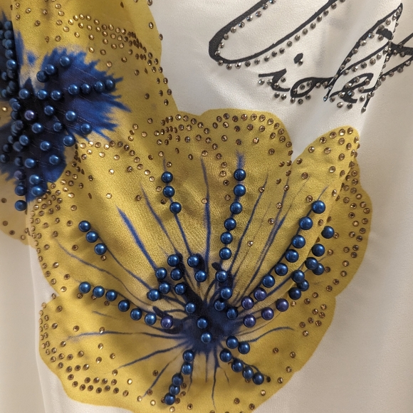 **PULLED** Floral Two-Piece Lounge Set - Picture 8 of 11